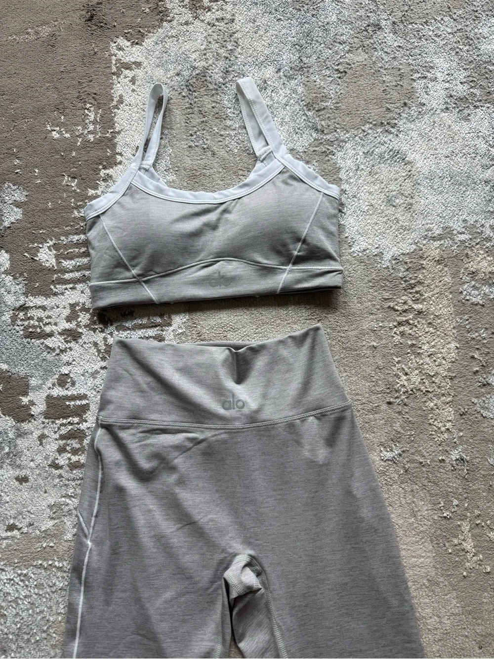 Light Gray Women's Yoga Pants & Sports Bra Set